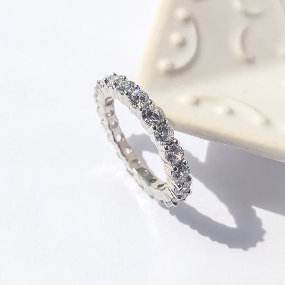 Round Cut Full Eternity Ring in Sterling Silver Promise Ring Engagement Ring - Picture 3 of 7